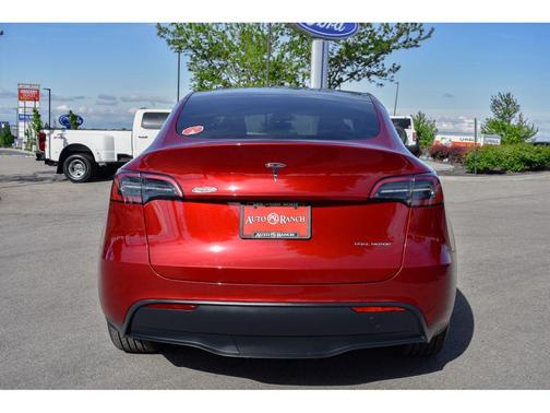 2025 Tesla Model Y Long Range