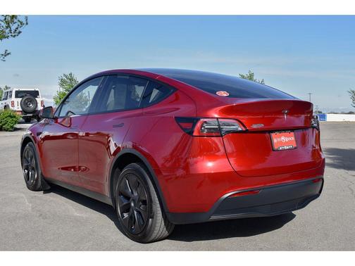 2025 Tesla Model Y Long Range