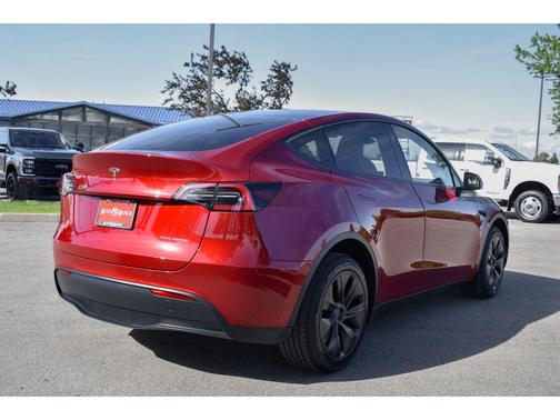 2025 Tesla Model Y Long Range