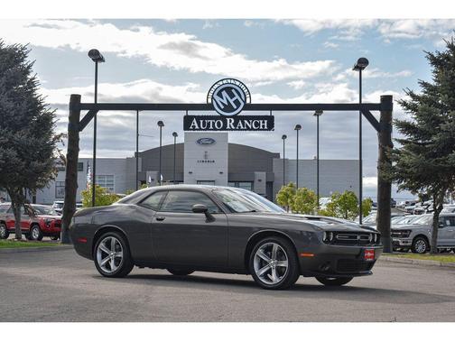 2015 Dodge Challenger SXT