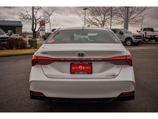 2020 Toyota Avalon Hybrid Limited