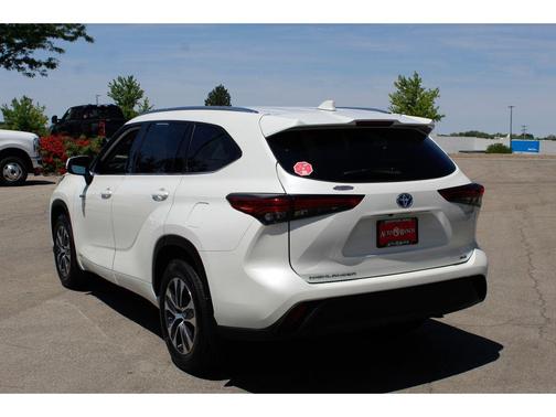 2021 Toyota Highlander Hybrid XLE