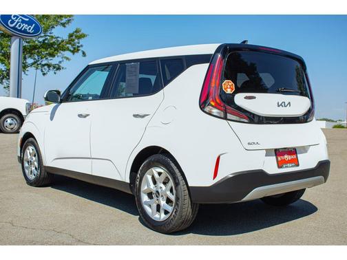 2023 Kia Soul LX