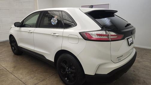 2020 Ford Edge SE