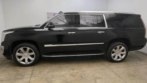 2017 Cadillac Escalade ESV Luxury