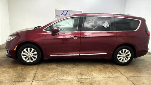 2018 Chrysler Pacifica Touring-L