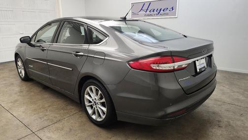 2017 Ford Fusion Hybrid SE