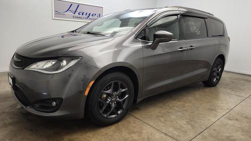 2018 Chrysler Pacifica Touring Plus