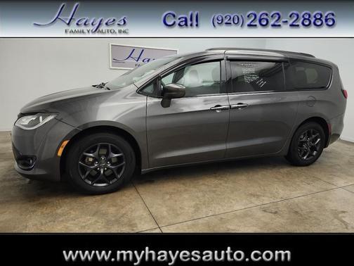 2018 Chrysler Pacifica Touring Plus