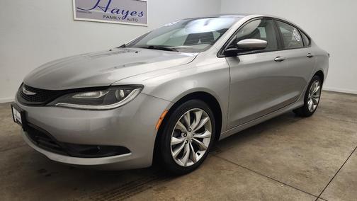 2016 Chrysler 200 S