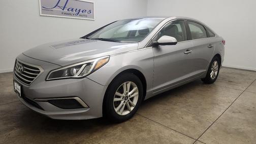 2017 Hyundai SONATA SE