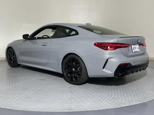 2025 BMW M440 i