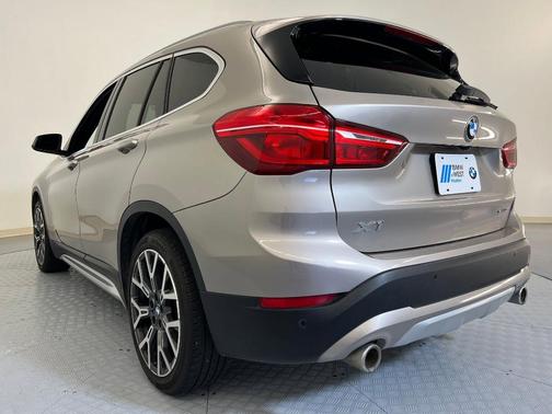 2022 BMW X1 sDrive28i