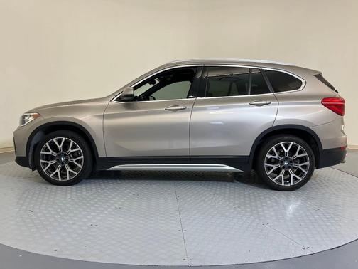 2022 BMW X1 sDrive28i