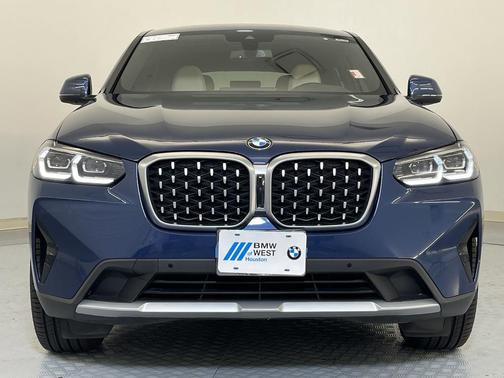 2025 BMW X4 xDrive30i