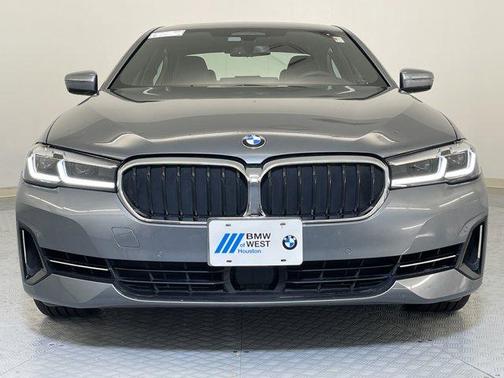 2022 BMW 540 i