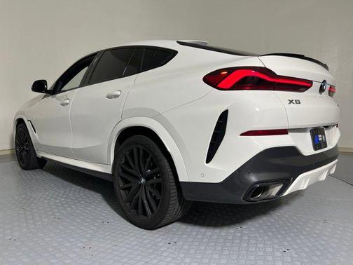 2026 BMW X6 xDrive40i