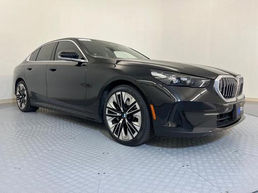 2025 BMW 530 i xDrive