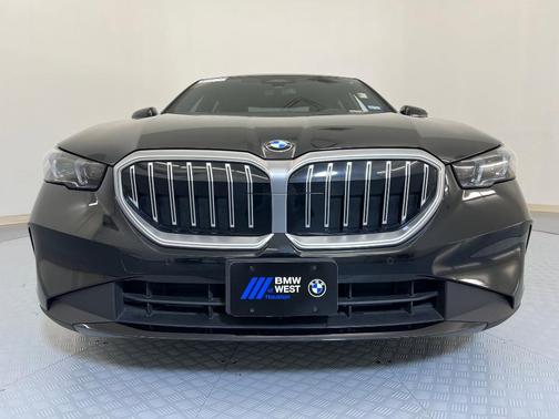 2025 BMW 530 i xDrive