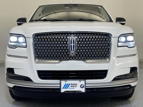 2022 Lincoln Navigator L Reserve