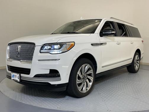 2022 Lincoln Navigator L Reserve