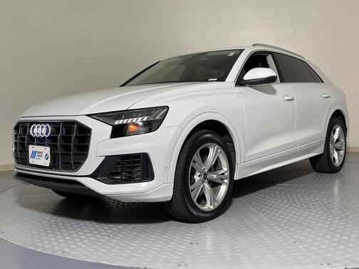 2023 Audi Q8 55 Premium Plus