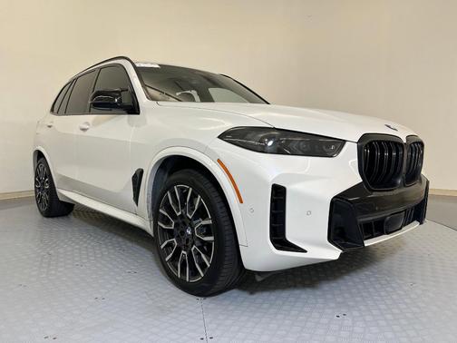 2024 BMW X5 M60i
