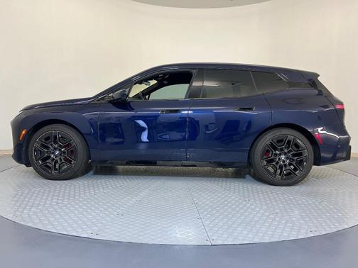 2026 BMW iX xDrive45