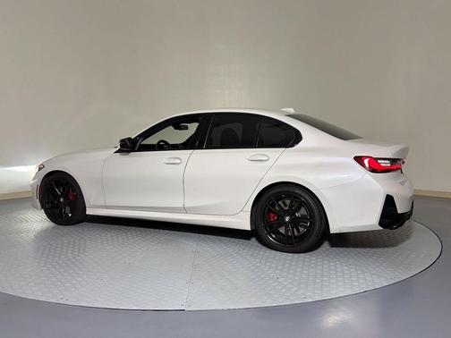 Mineral White Metallic 2024 BMW M340 i