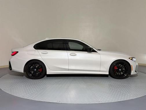 Mineral White Metallic 2024 BMW M340 i