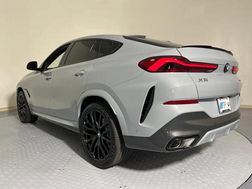 2026 BMW X6 xDrive40i