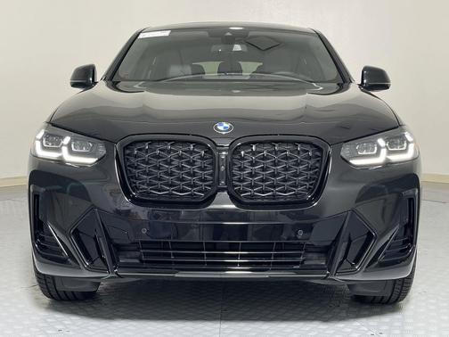 2025 BMW X4 xDrive30i