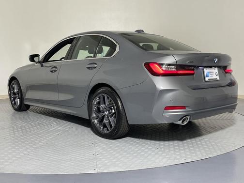 2025 BMW 330 i xDrive