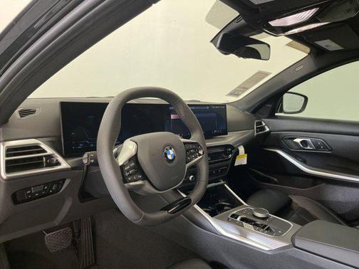 2025 BMW 330 i xDrive
