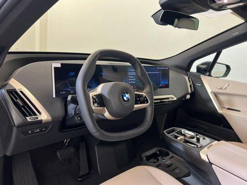 2026 BMW iX xDrive45