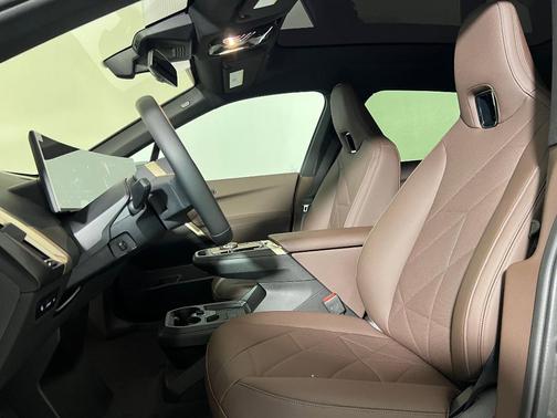 2026 BMW iX xDrive60