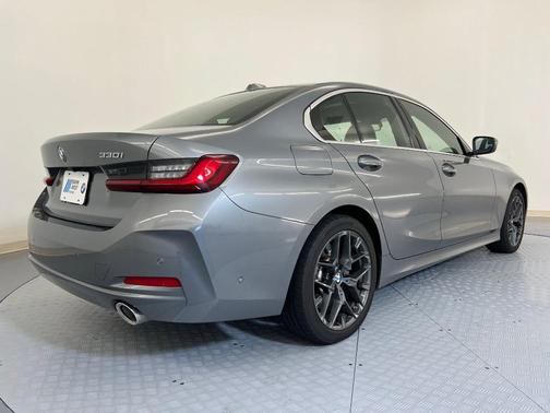 2025 BMW 330 i