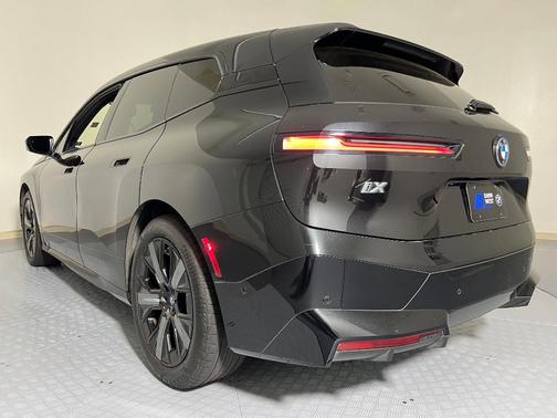 2022 BMW iX xDrive50