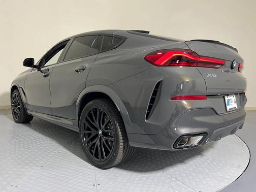 2026 BMW X6 xDrive40i