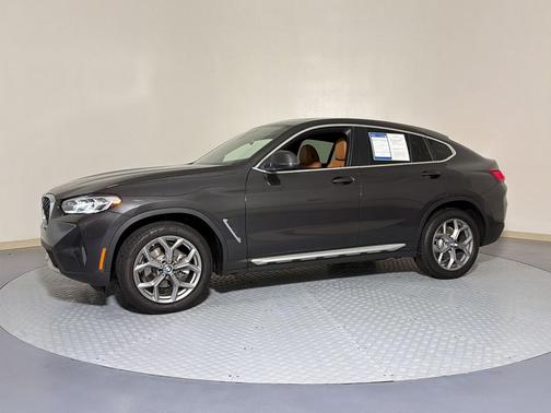 Gray 2025 BMW X4 xDrive30i