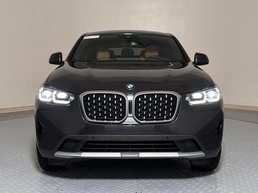 Gray 2025 BMW X4 xDrive30i