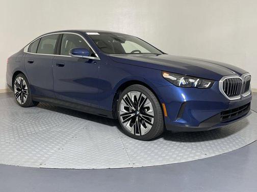 2026 BMW 530 i xDrive