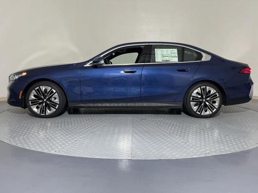 2026 BMW 530 i xDrive