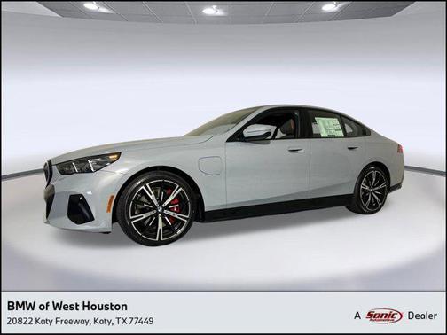 2026 BMW 550e xDrive