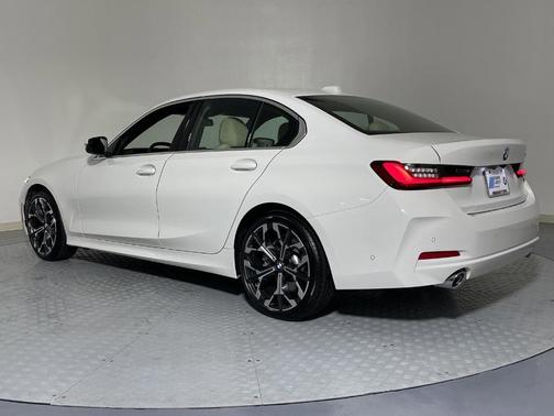 2025 BMW 330 i