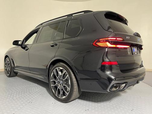 2026 BMW X7 M60i