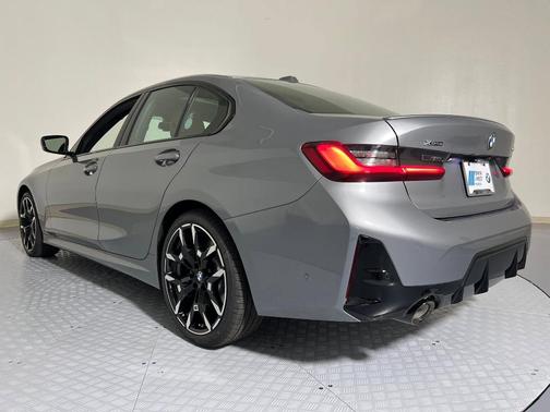 2025 BMW 330 i xDrive