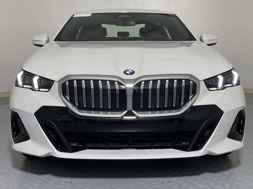 2026 BMW 530 i