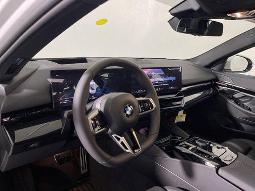 2026 BMW 530 i