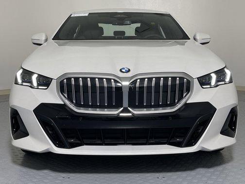 2026 BMW 530 i
